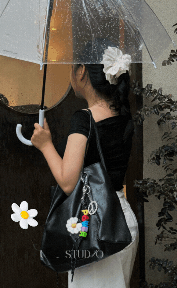 tyhi studio keyring 1